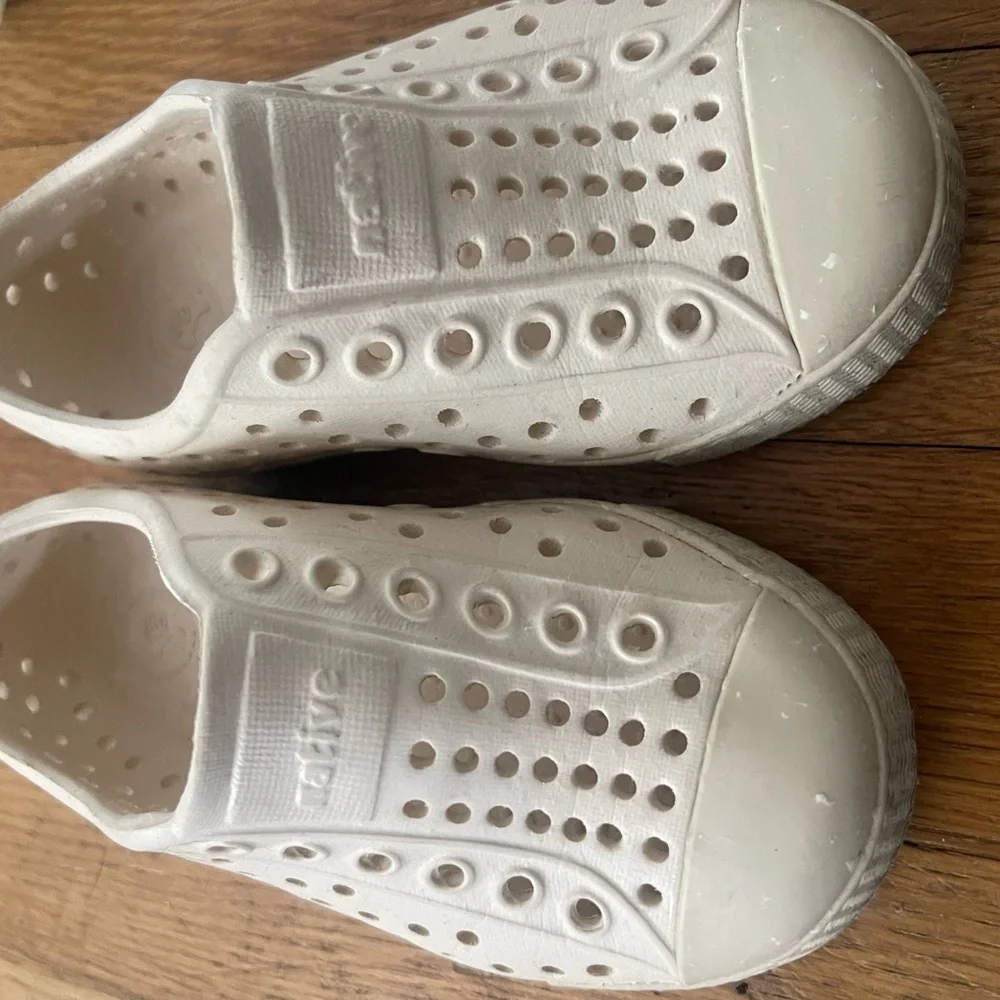 Native Kids White Shoes